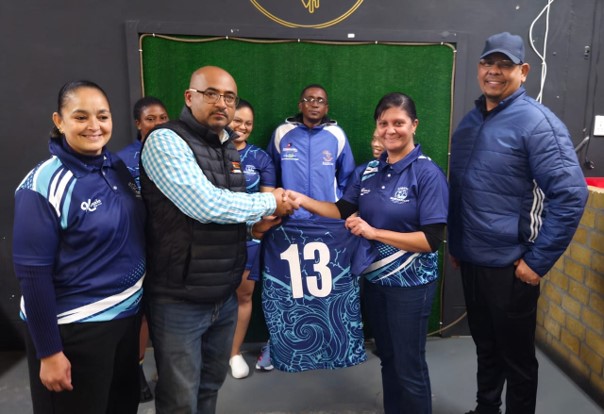 Coastal Womens Rugby Team Receives New Playing Kit